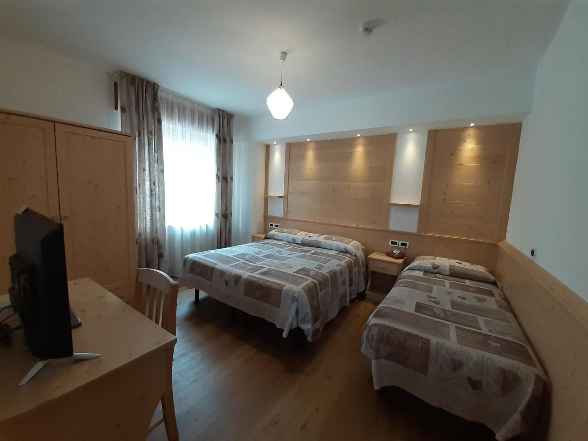 Hotel Garni Miramonti Falcade Exterior foto