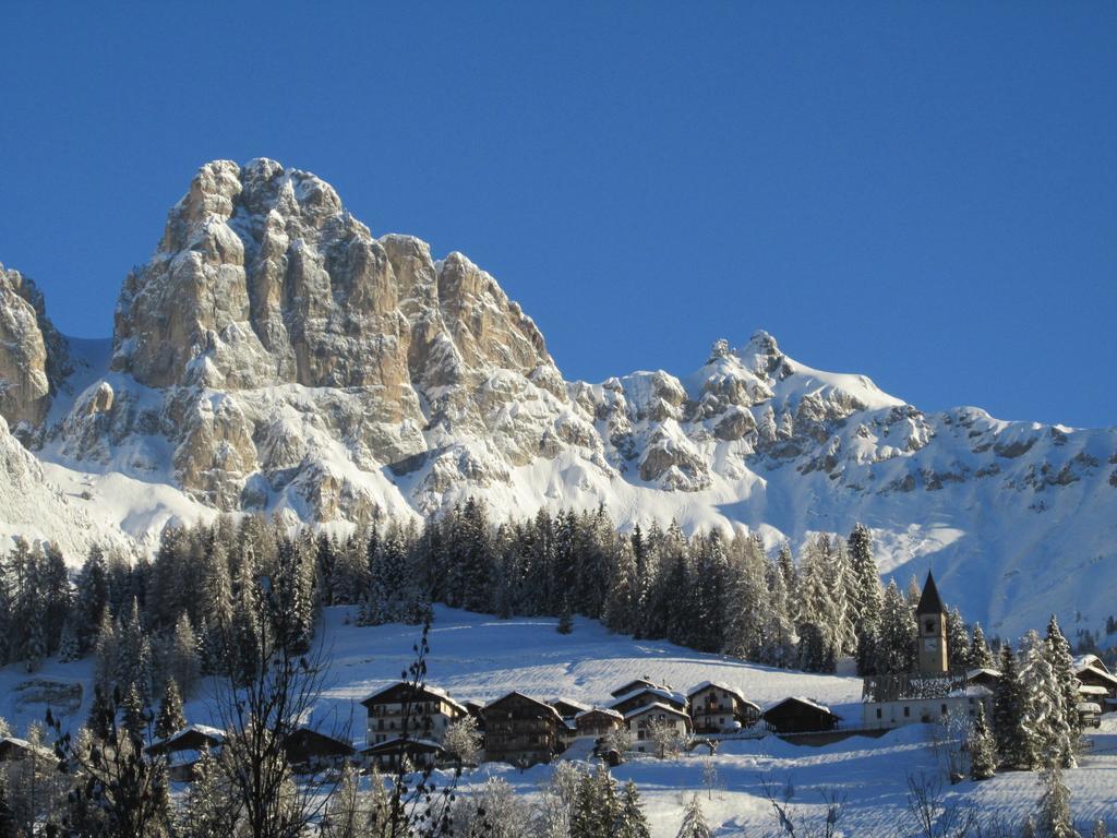 Hotel Garni Miramonti Falcade Exterior foto